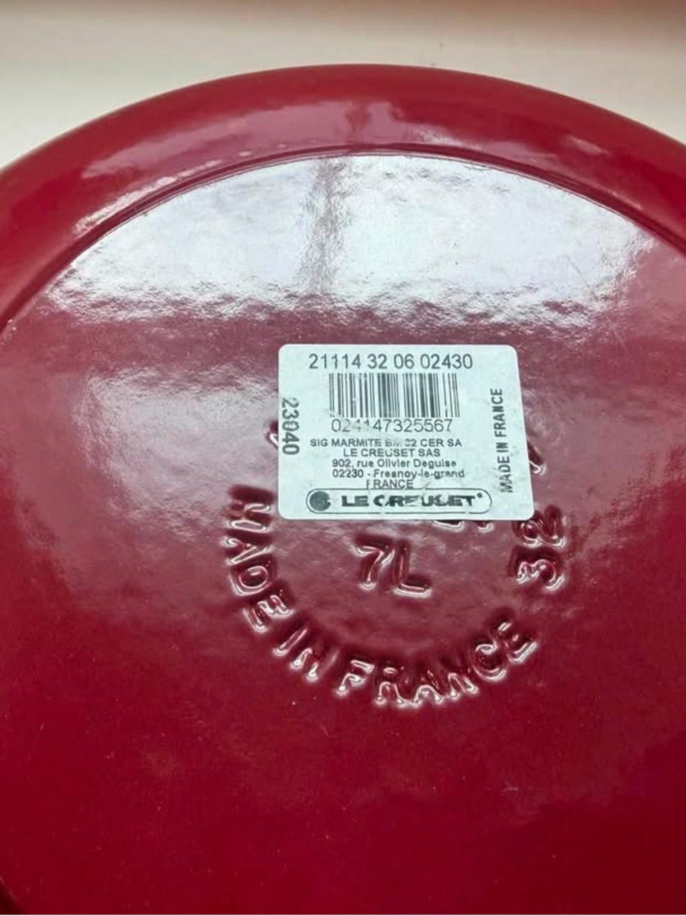 Le Creuset Cerise 7.5qt (32cm) Chef’s Oven Post* - Picture 2 of 3